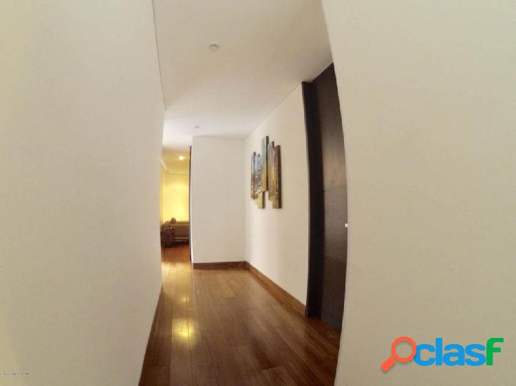 Apartamento en Arriendo Bogota EA-:20-500