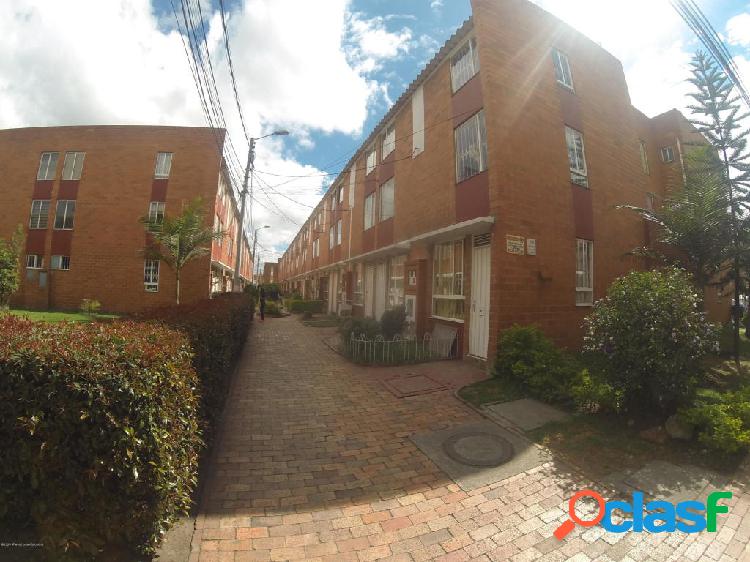 Casa en venta Las Margaritas:20-889 ACFM