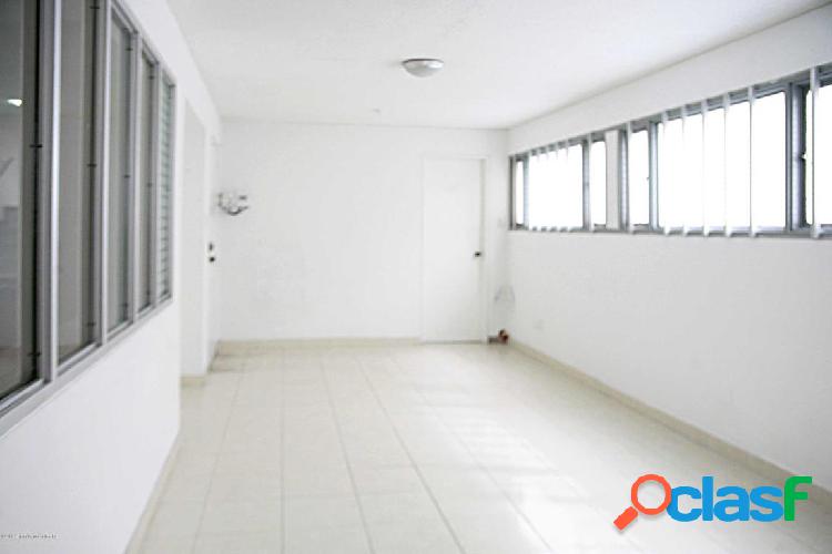 Comercial en Venta La Capuchina FR 20-813