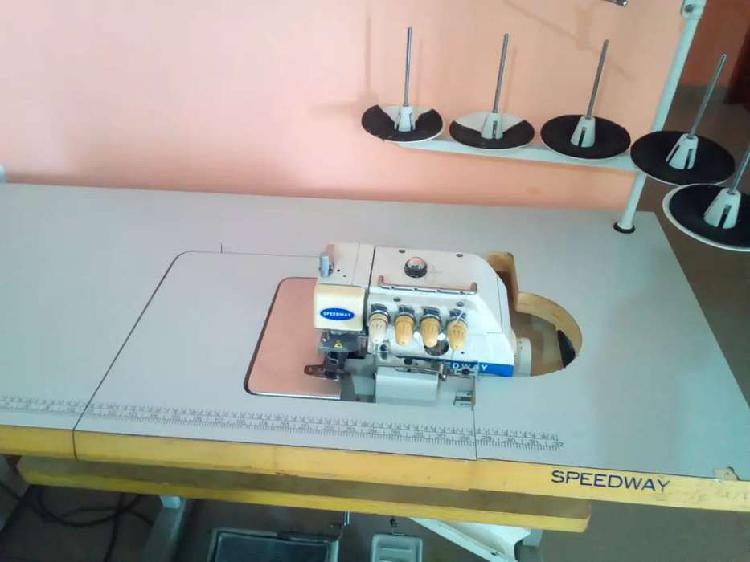 Máquina de coser Industrial