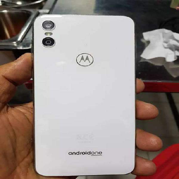 Vendo o cambio Motorola one