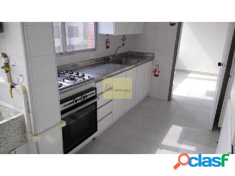 Apartamento en venta en Laureles, Medellín