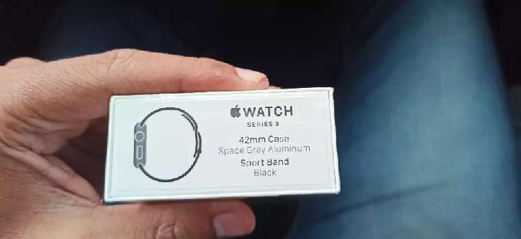 Apple watch serie 3 42mm nuevos sellados 1 año de garantía