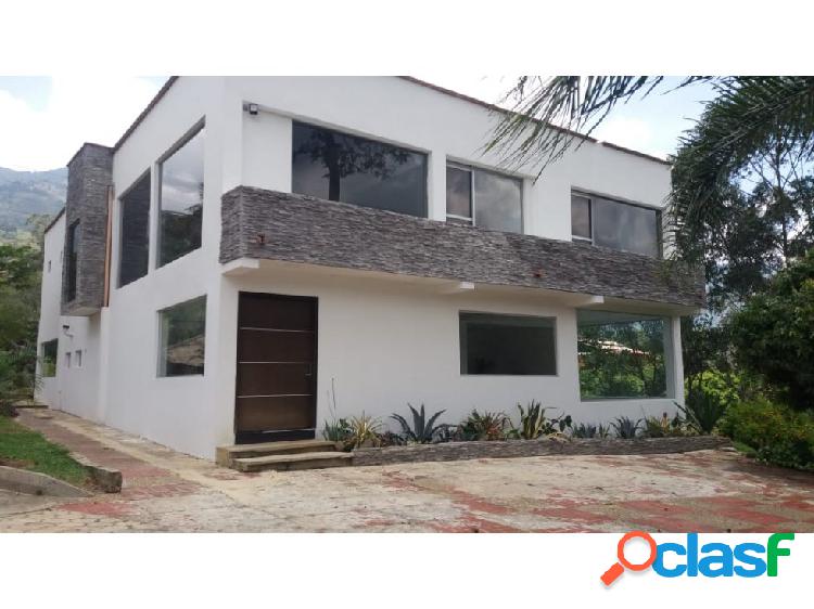 CASA FINCA EN VENTA MUNICIPIO DE COPACABANA