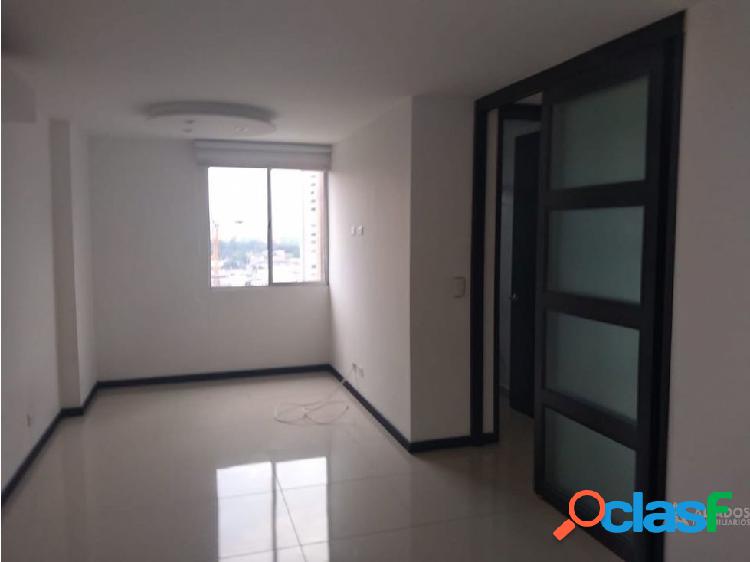 HERMOSO APARTAMENTO EN PLAZA DEL RÍO