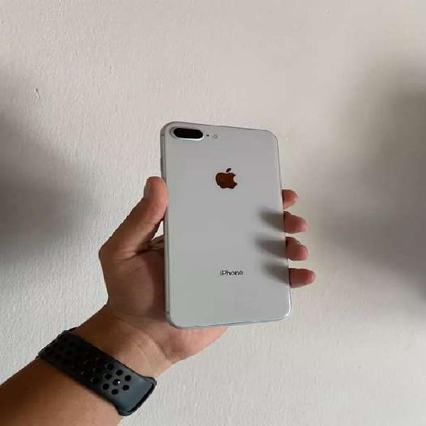 IPHONE 8 PLUS SEMINUEVO 64 GB