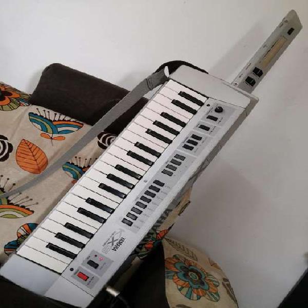 Keytar Controlador Midi Yamaha Kx5