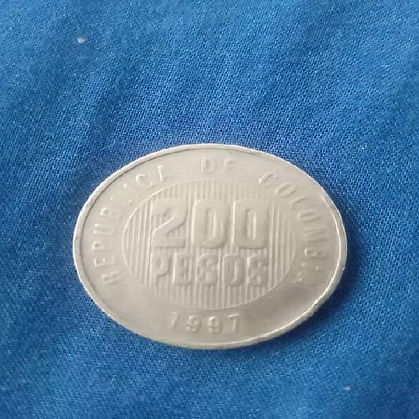 Moneda 200 pesos única.