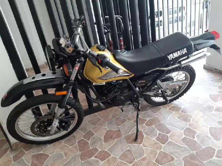 Moto Yamaha DT R 125