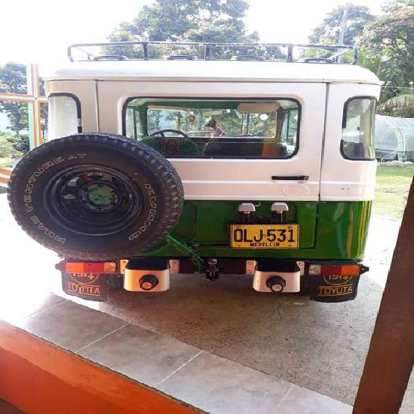 Vendo hermosa Toyota Landa Cruiser o se cambia por dimax