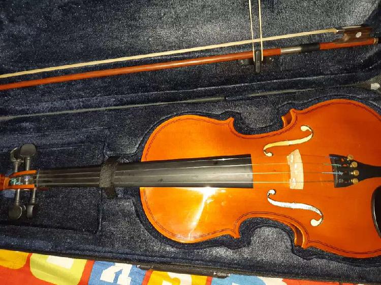 Vendo violín casi nuevo