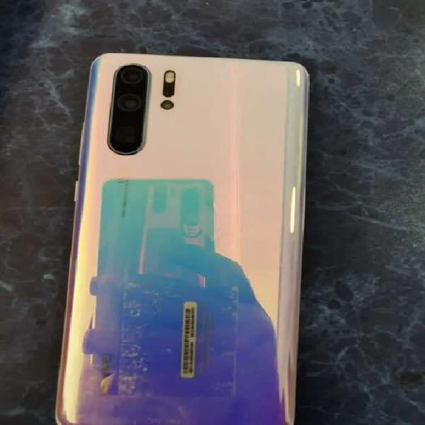 VENDO O CAMBIO HUAWEI P30 PRO COMO NUEVO SOLO TELÉFONO Y