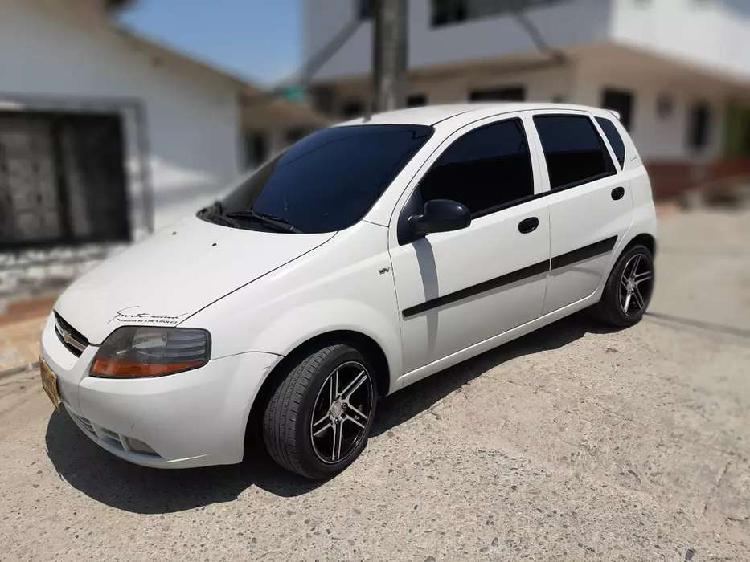 Vendo aveo favy