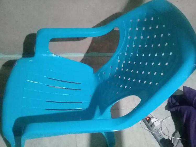 silla plastica peresoza