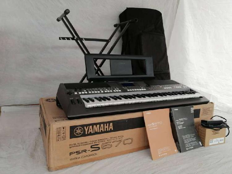 vendo teclado psr S 670 yamaha como nuevo
