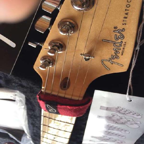 Guitarra fender American standard 2012