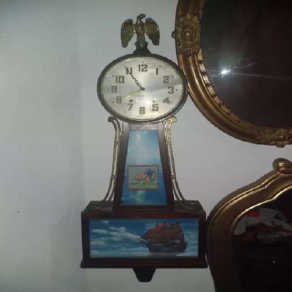 Reloj plymouth antiguo