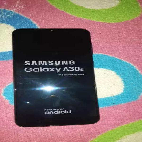 Samsung Galaxy a30s solo el cel muy económico estadodo 10