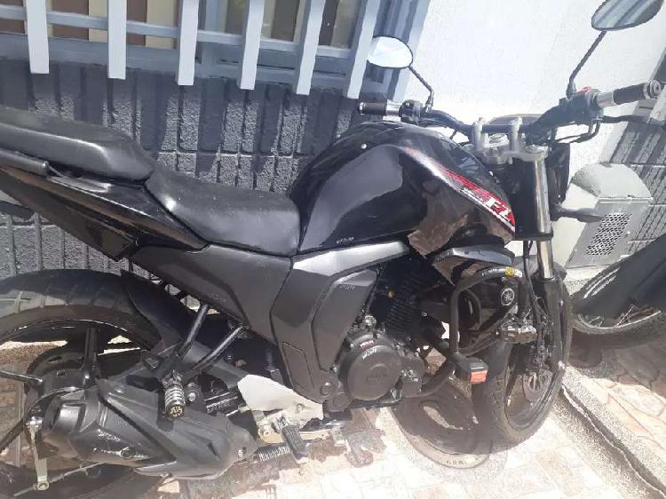 Yamaha inyección 2016 como nueva