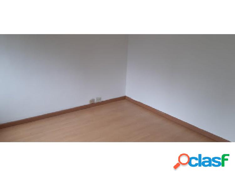 ARRIENDO OFICINA EN POBLADO MILLA DE ORO