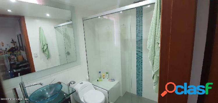 Apartamento en Venta Alhambra EA COD:20-110