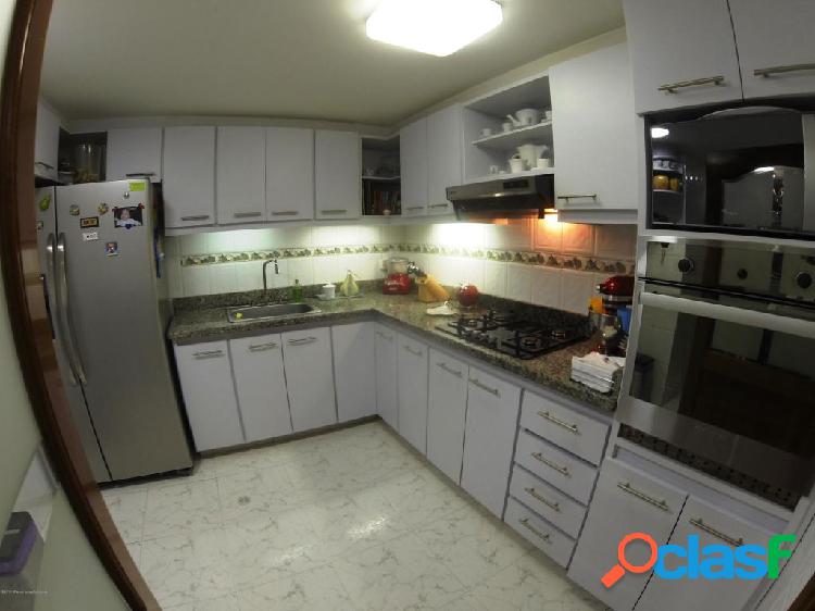 Apartamento en Venta Bogota EA COD:20-116