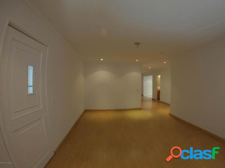 Apartamento en Venta Chico(Bogota) EA Cod 20-732