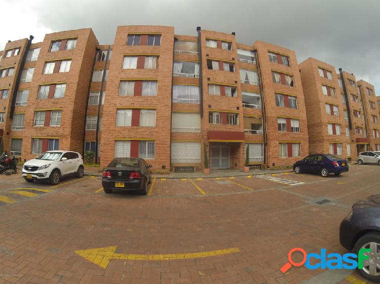 Apartamento en Venta Mazuren(Bogota) EA COD:20-645