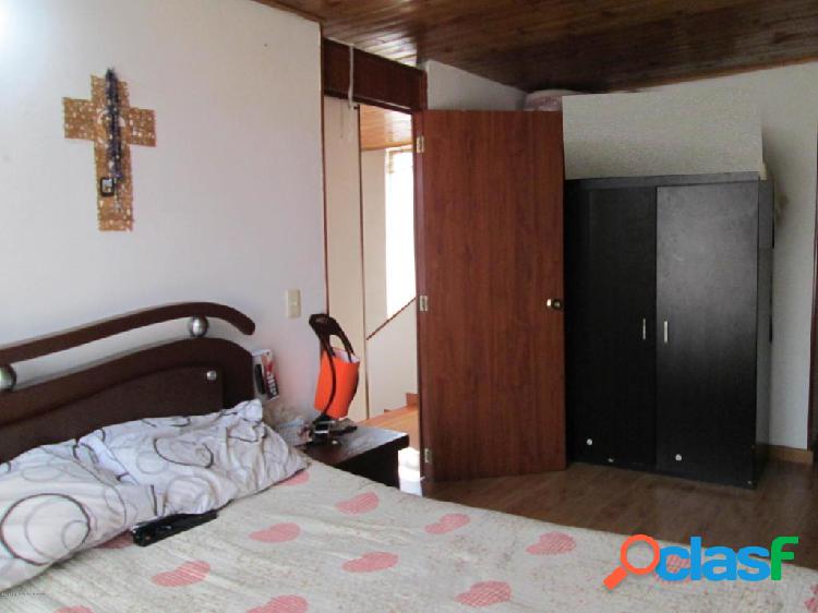 Apartamento en Venta Modelia(Bogota) EA Cd:20-215