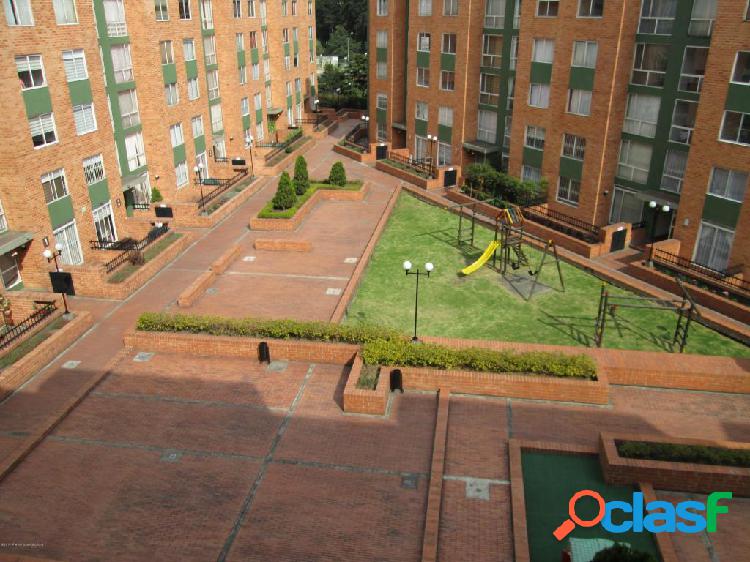 Apartamento en Venta Modelia(Bogota) EA Cod 20-215