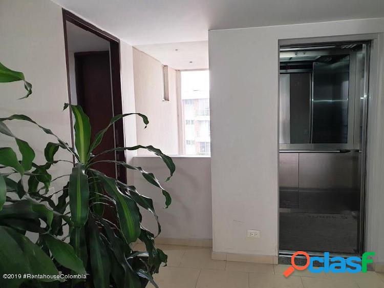 Apartamento en Venta Niza(Bogota) EA Cod 20-115