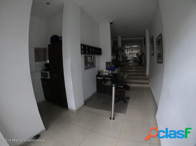 Apartamento en Venta Santa Paula EA Cod 20-111