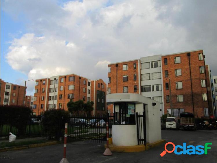 Apartamento en Villa Claudia RAH CO: 20-379