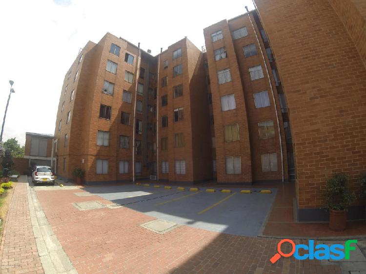 Apartamento en venta Modelia:20-647 ACFM