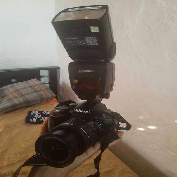 Camara Nikon D5300 + Flash Yongnuo YN6600