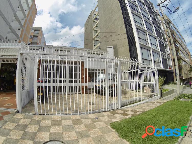 Casa en Venta Bella Suiza(Bogota) EA Cod:20-130