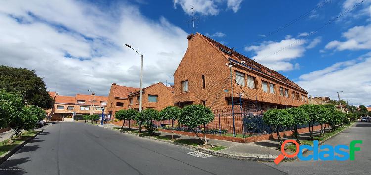 Casa en Venta Colina CampestreEA Cod:20-853