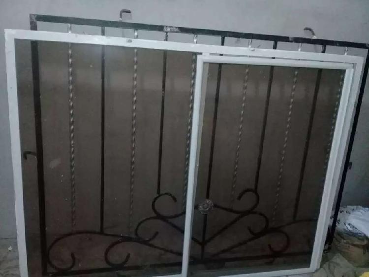 Ofertazo 2 ventanas, 1 reja.