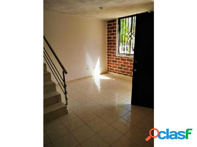 SE VENDE CASA EN CONJUNTO CERCA VILLA CAROLINA