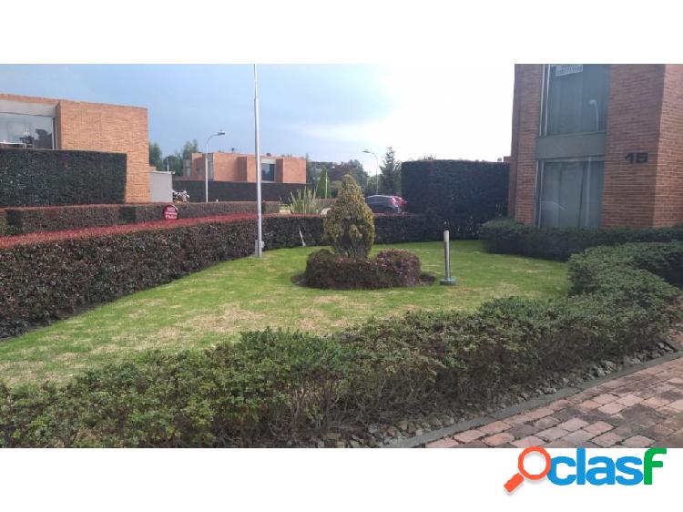 SE VENDE CASA EN SAN SIMÓN