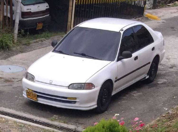 Se vende HONDA CIVIC en buen estado