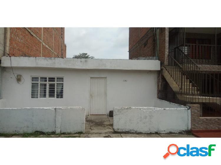Se vende casa en Barrio Panamericano