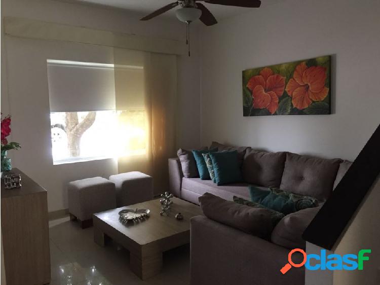 VENDO CASA EN CONJUNTO CERRADO DE LA CASTELLANA