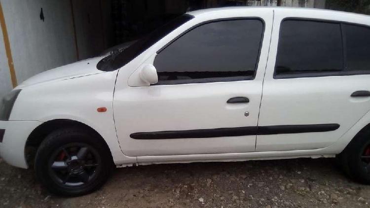 Vendo carro reanult clio