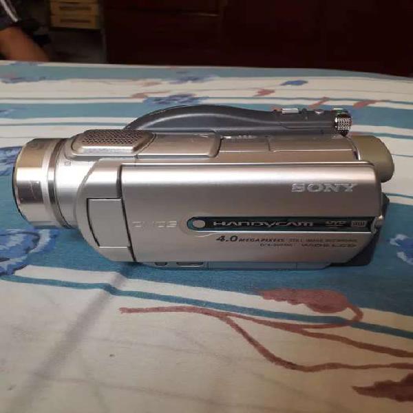 Vendo vídeo camara Sony Handycam