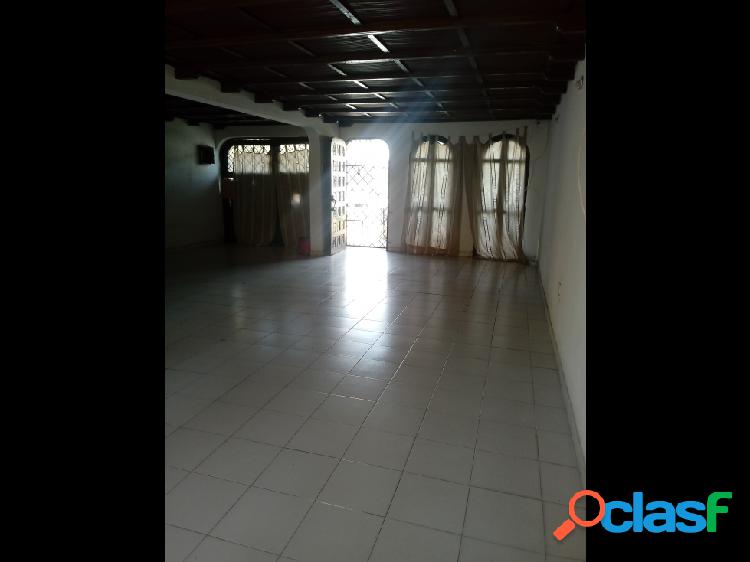 Venta Casa Duplex en el Pie de la Popa