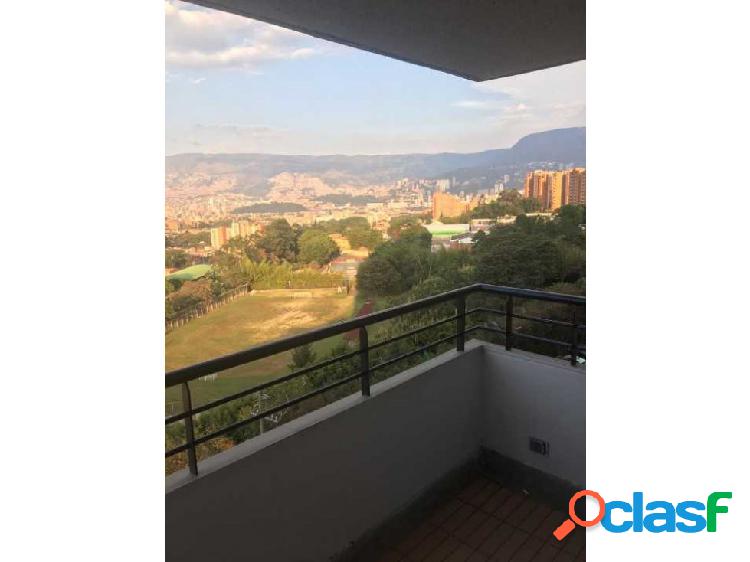 Venta apartamento Loma de los Bernal en Medellín