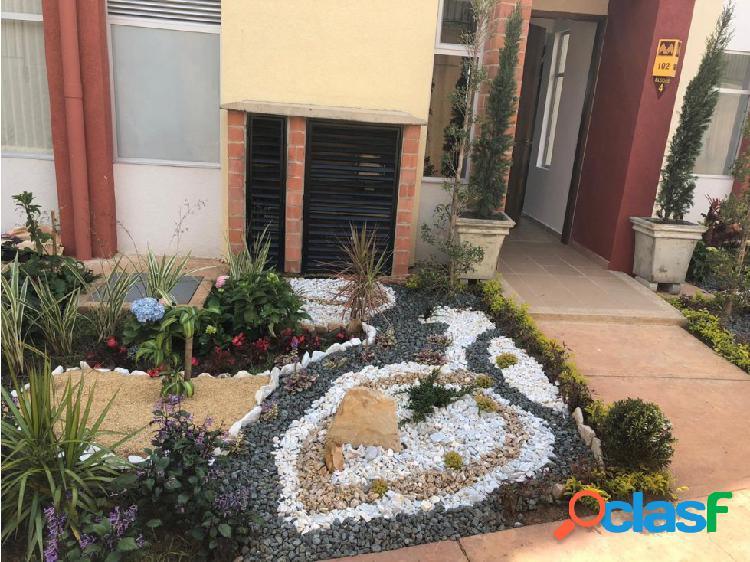 Venta de Casa campestre Lago Calima, Valle 615.