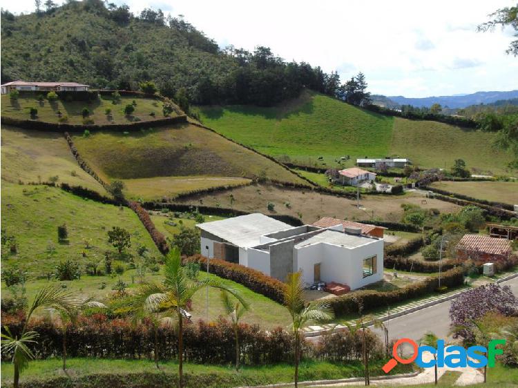 1530784CA21 Venta Lote Parcelación La Ceja