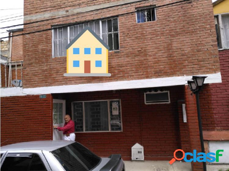 CASA EN VENTA BARRIO TIMIZA